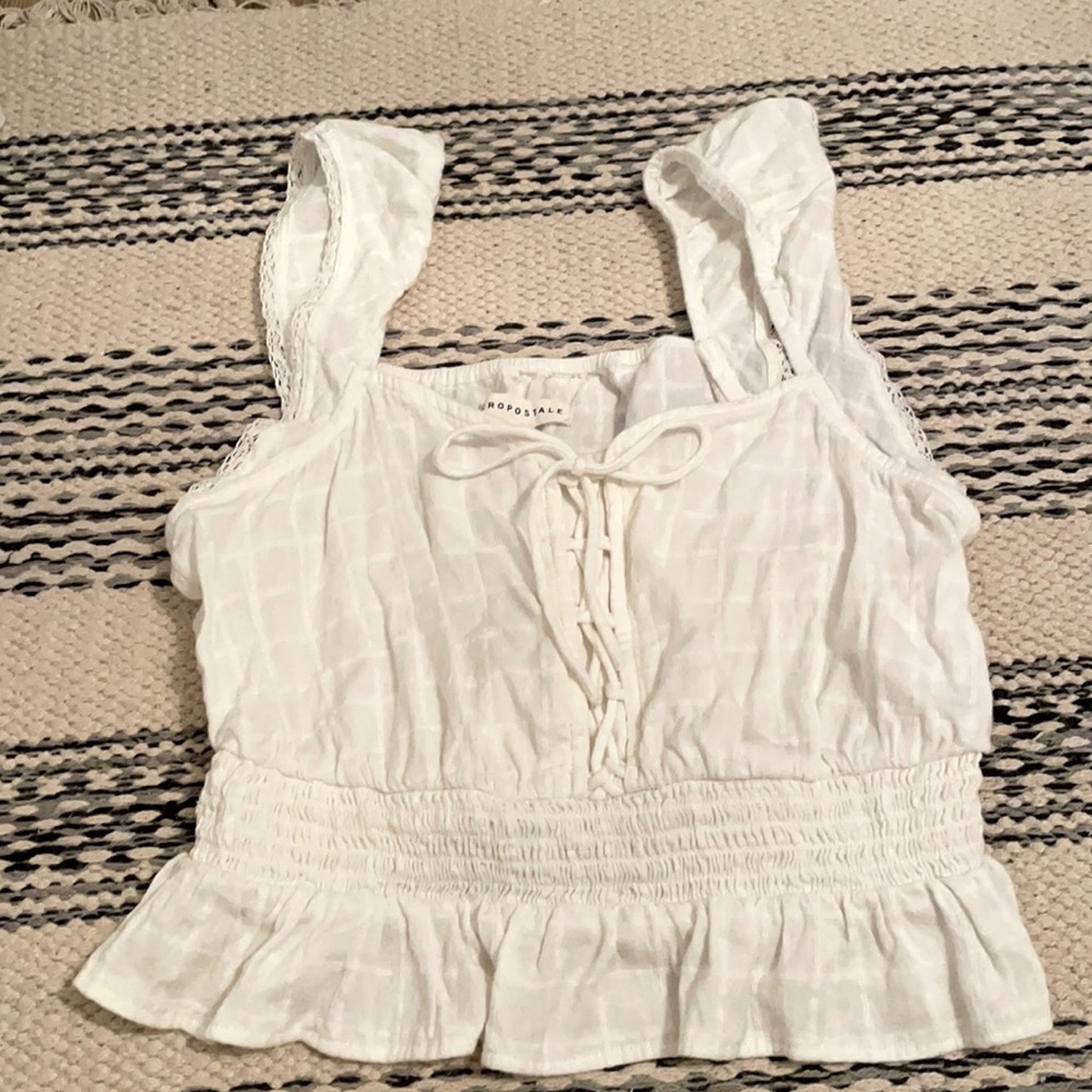 Aeropostale cropped tank top. Worn once so cute!